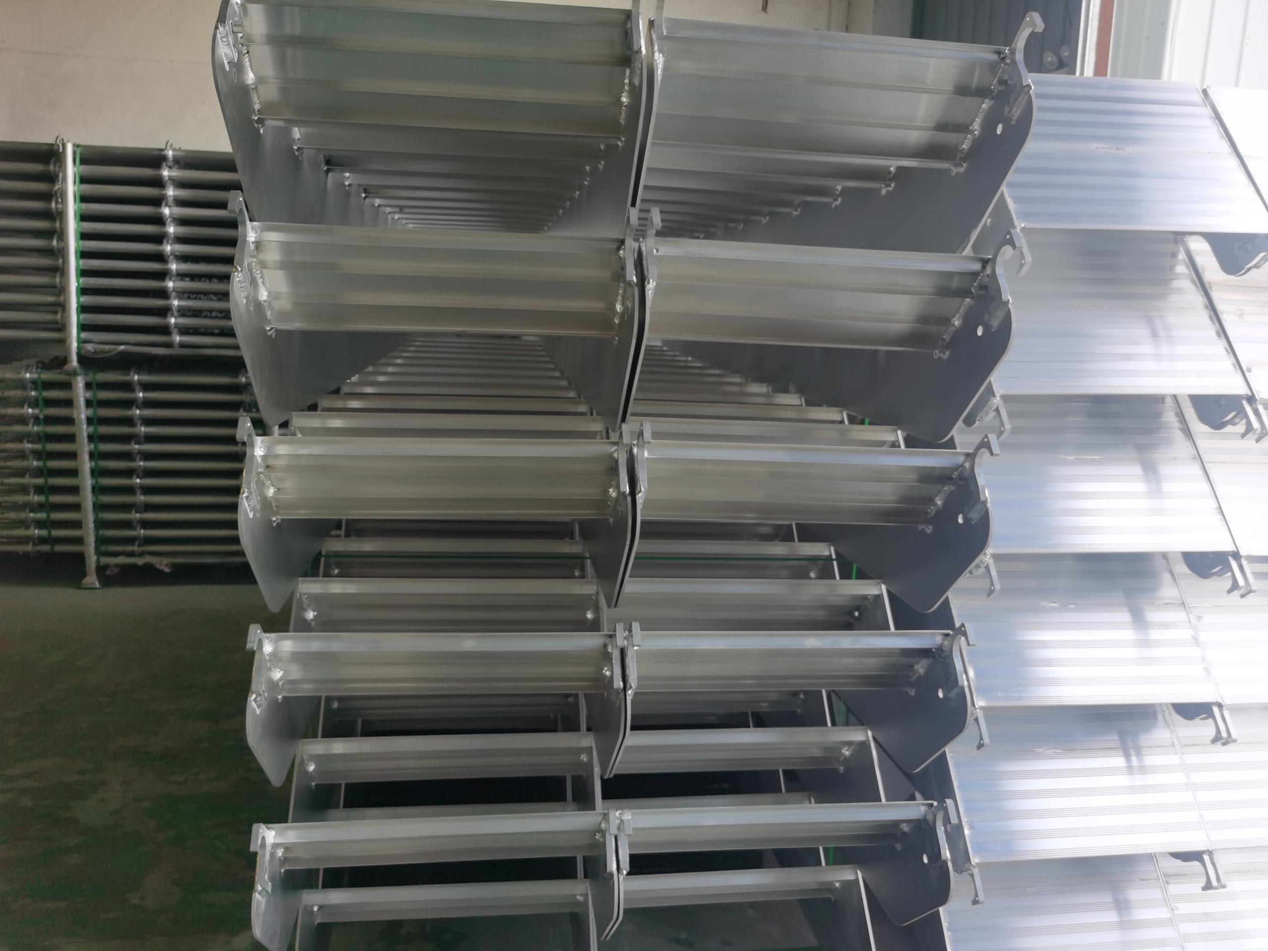 scaffolding stair Құсқа толы