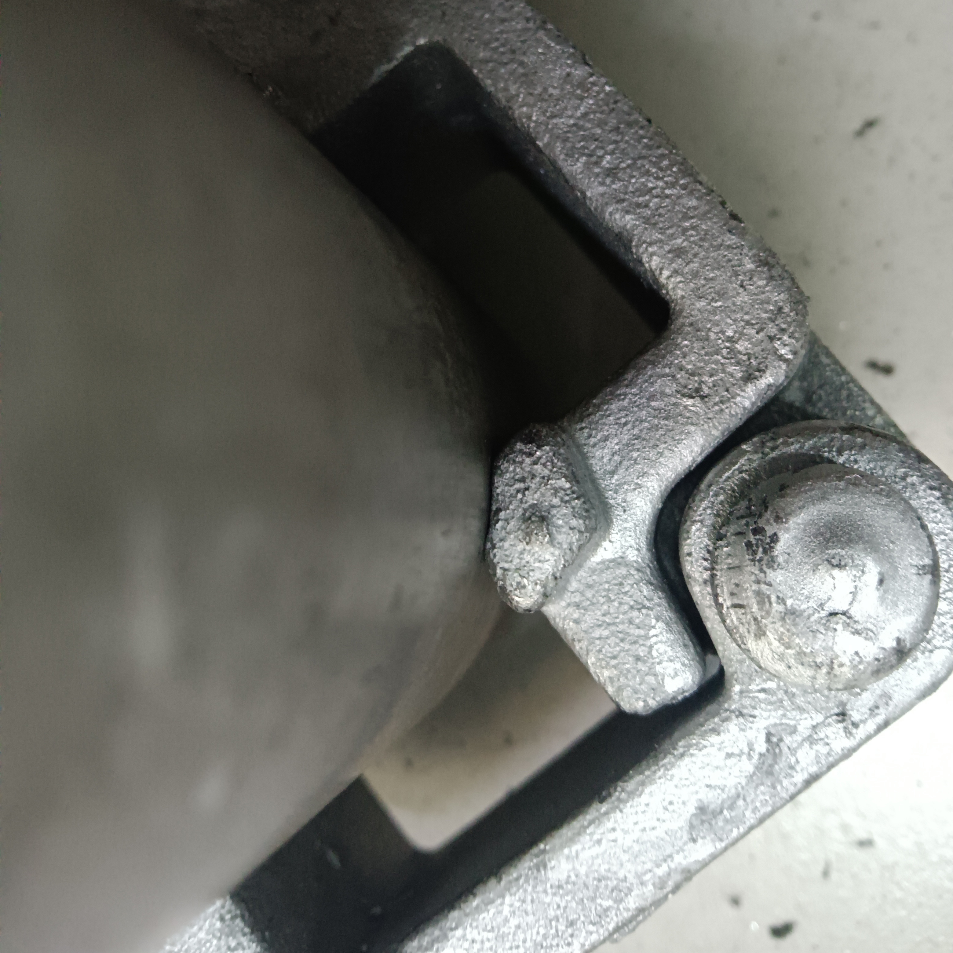 Сақина қосқышы Арнайы пішінді тірек қысқышы