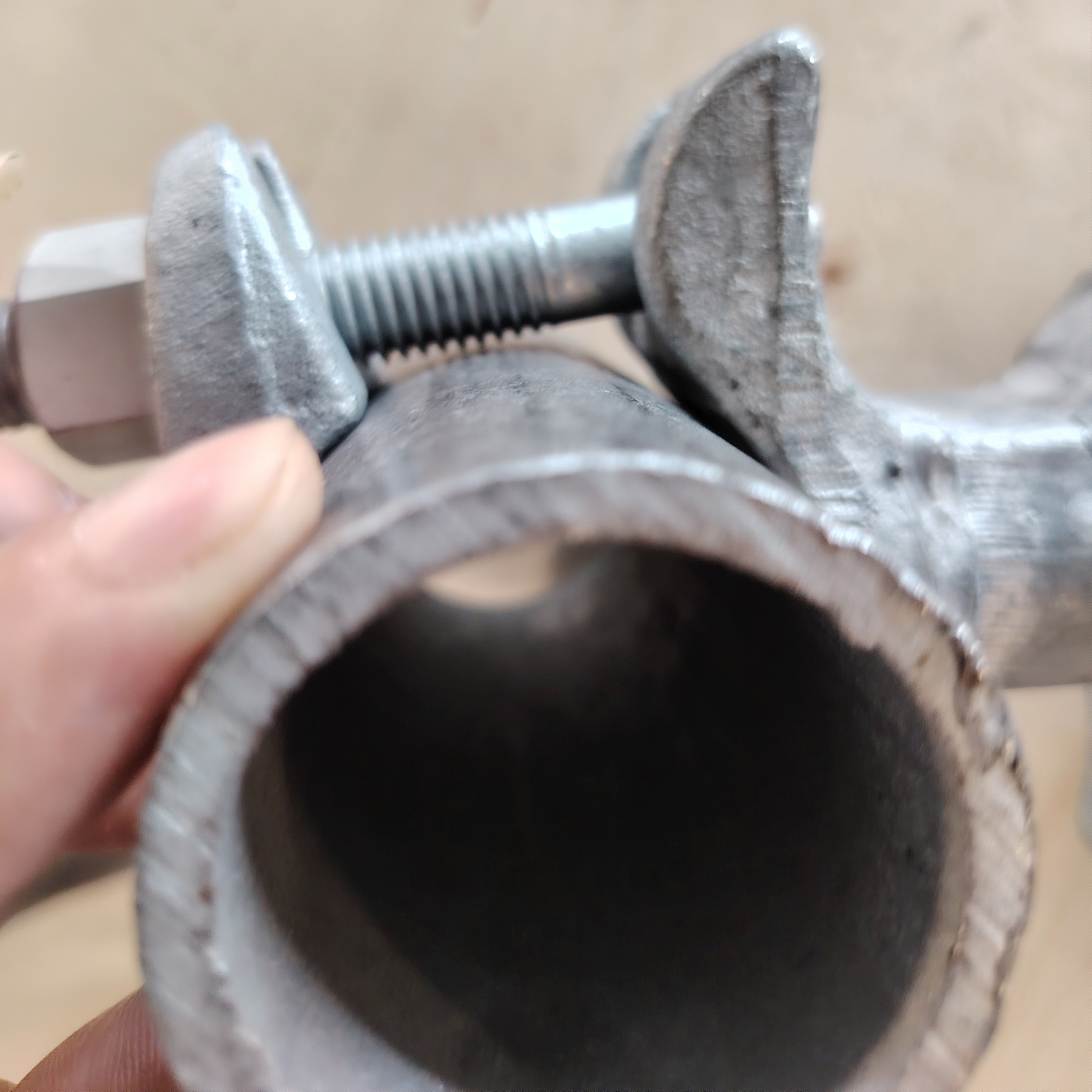 Арнайы пішінді орман қысқышы Қашықтық муфтасы - 98 мм 