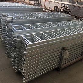 Маймылдың маймылдары баспалдақтар мырышталған