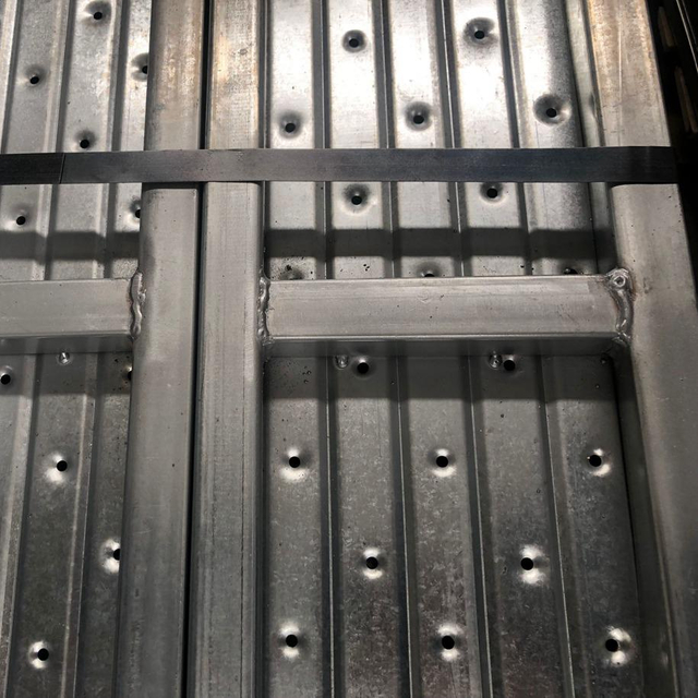 BS1139 Жабық болаттан жасалған тіреуіштер