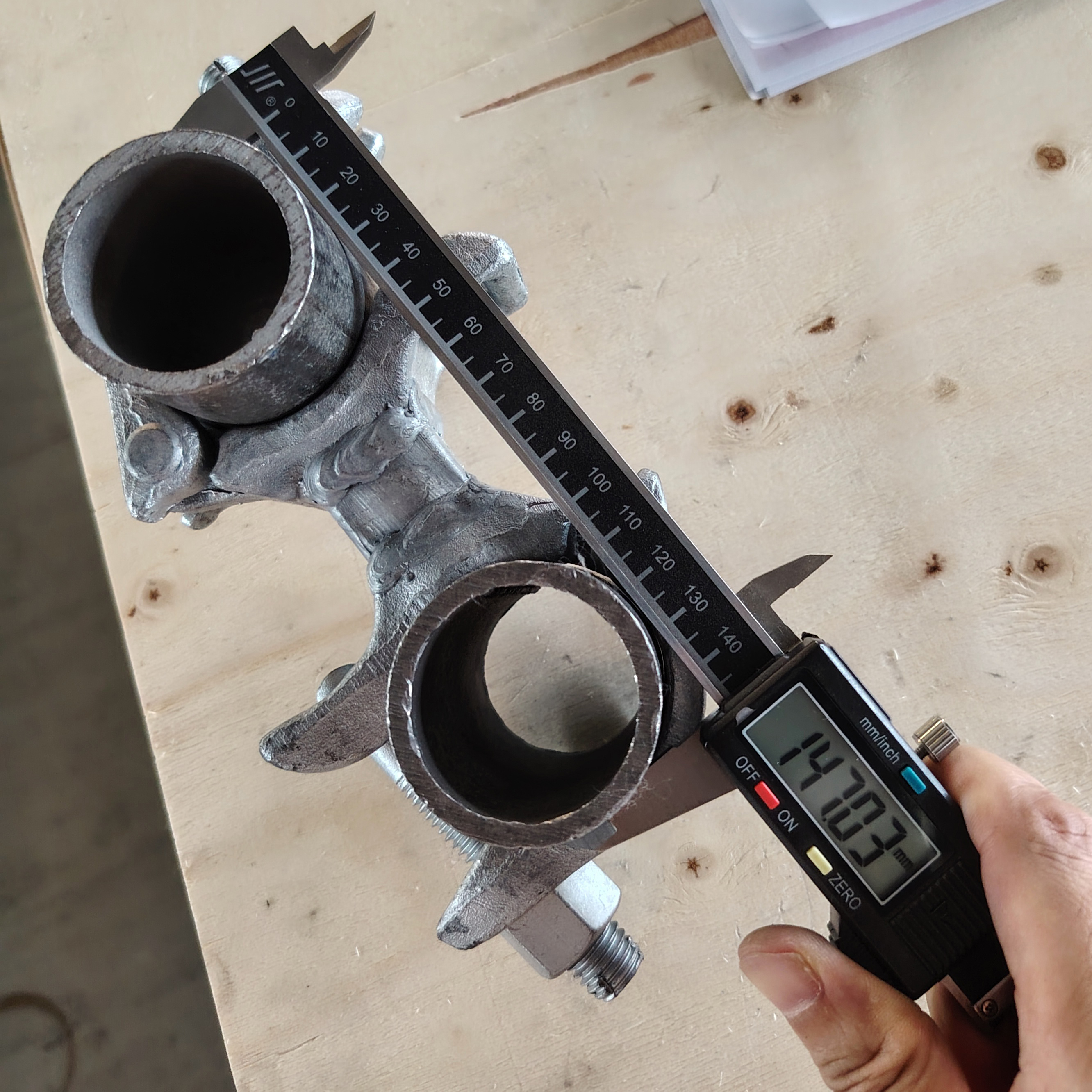 Арнайы пішінді орман қысқышы Қашықтық муфтасы - 98 мм 