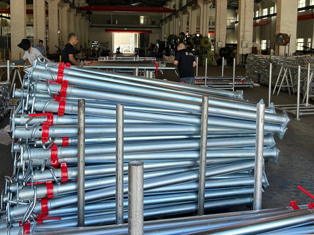 Болат тіректер