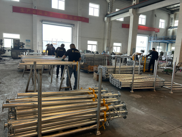 Болат тіректер