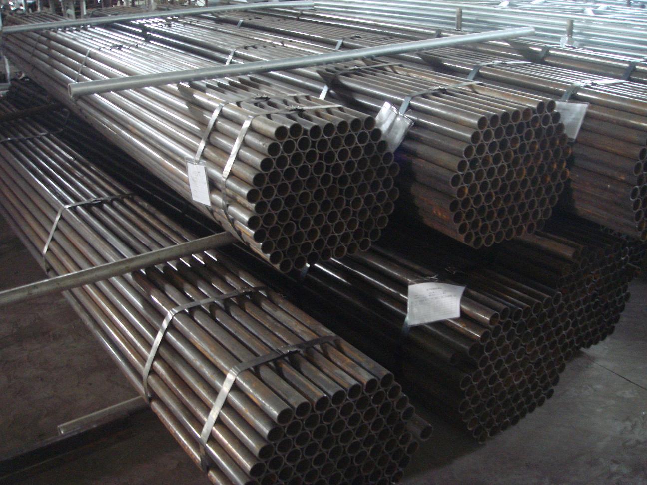 Қара тіреуіш құбыр