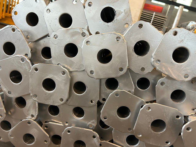 Болат тіректер