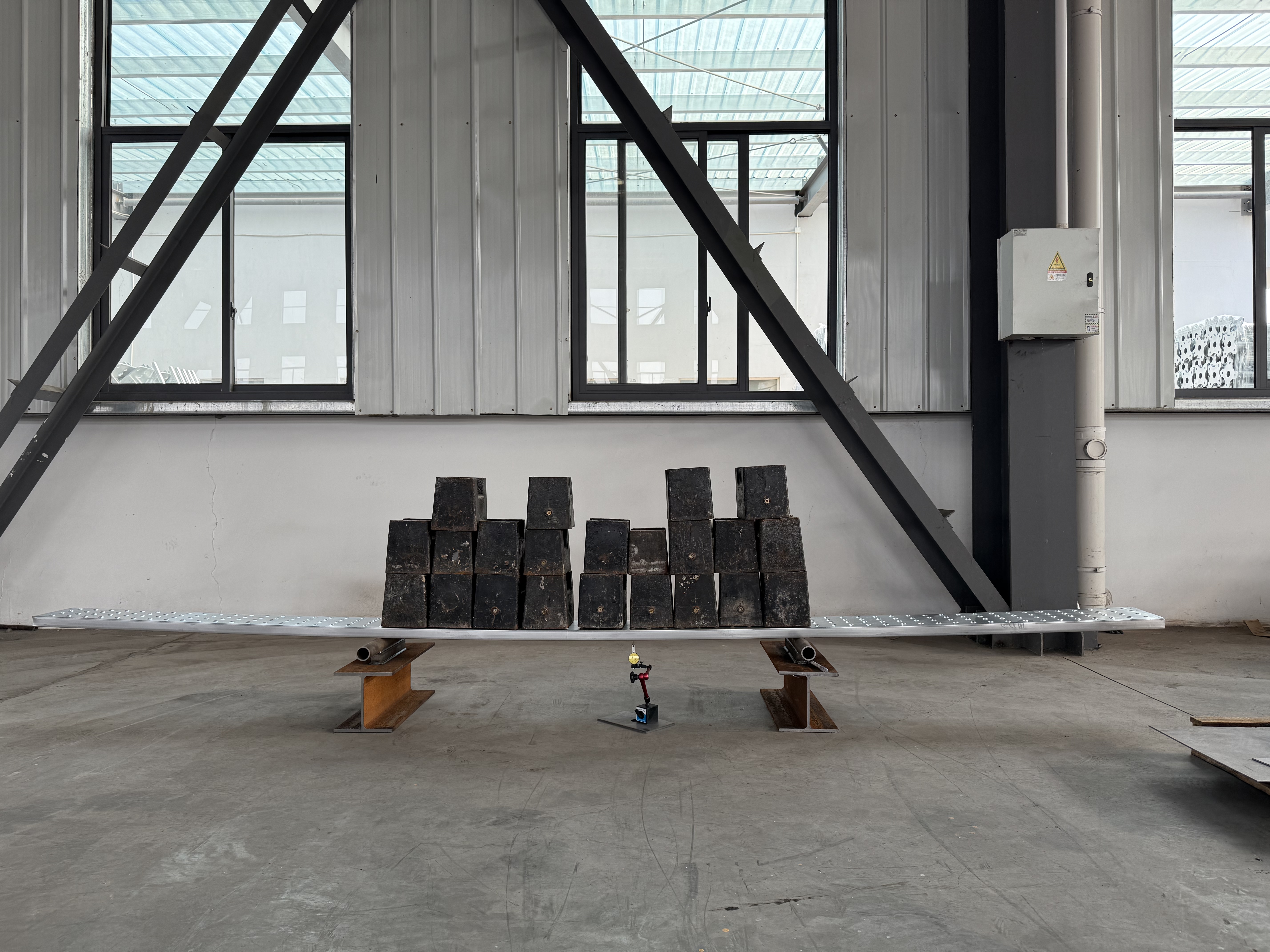 жабық болат тақтайшалар