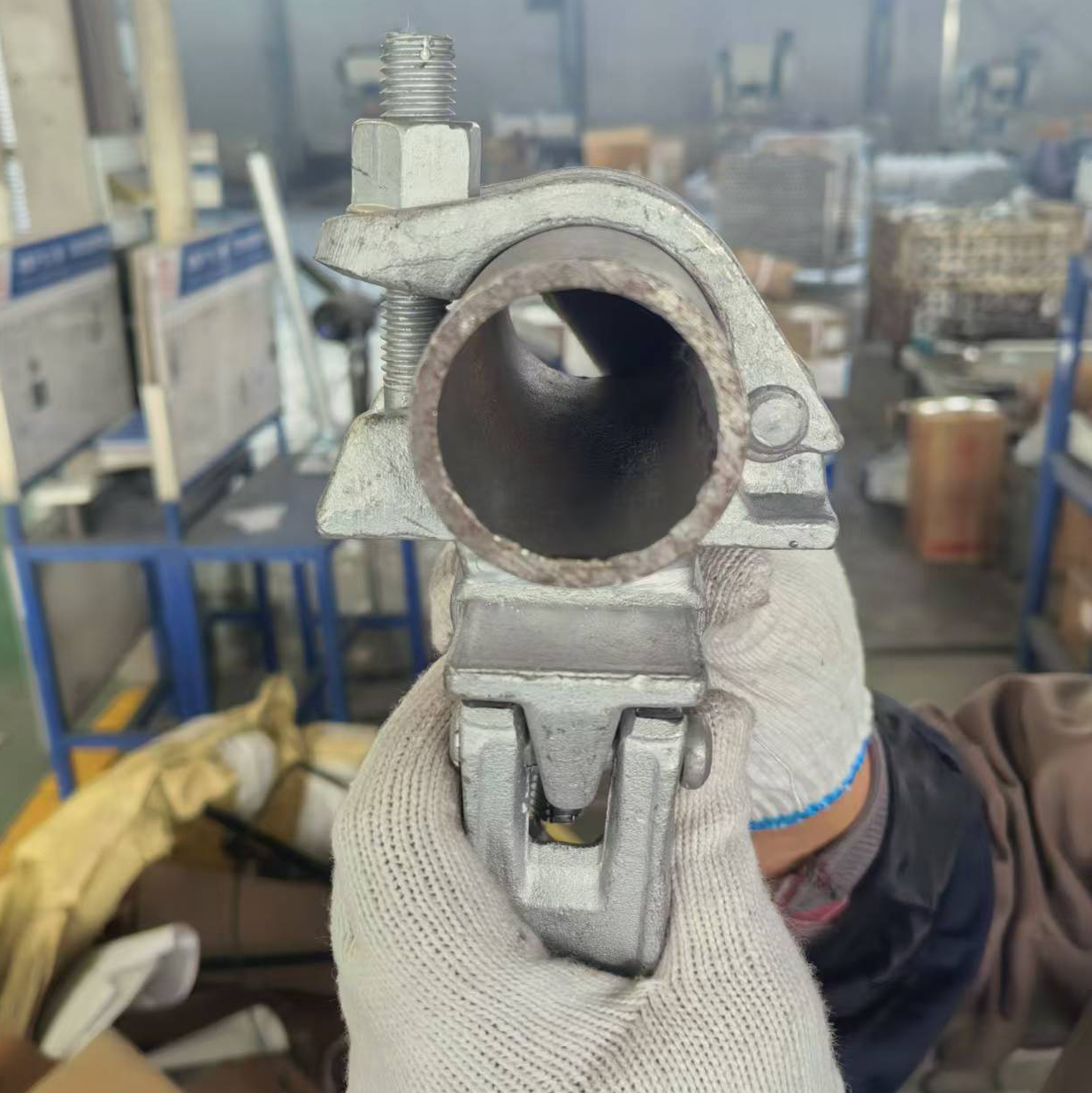 Қосарлы қосқыш 60 X 60 Арнайы пішінді тірек қысқышы