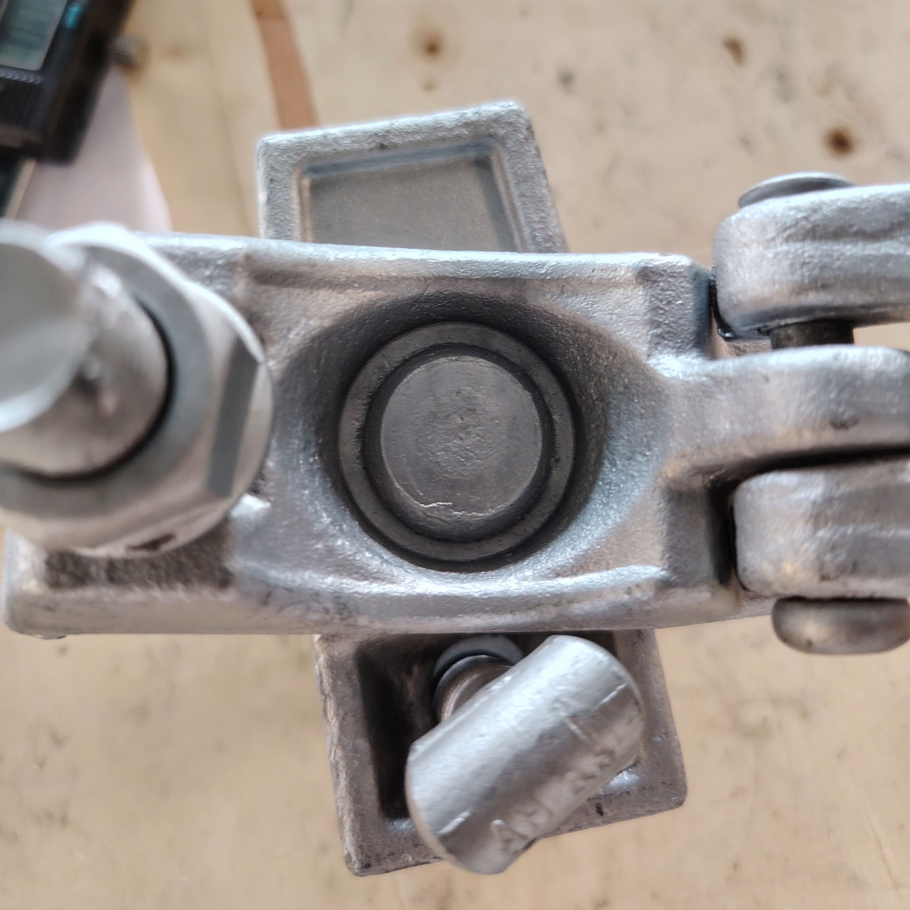 Айналмалы муфта KV 49 X 49 Арнайы пішінді орман қысқышы