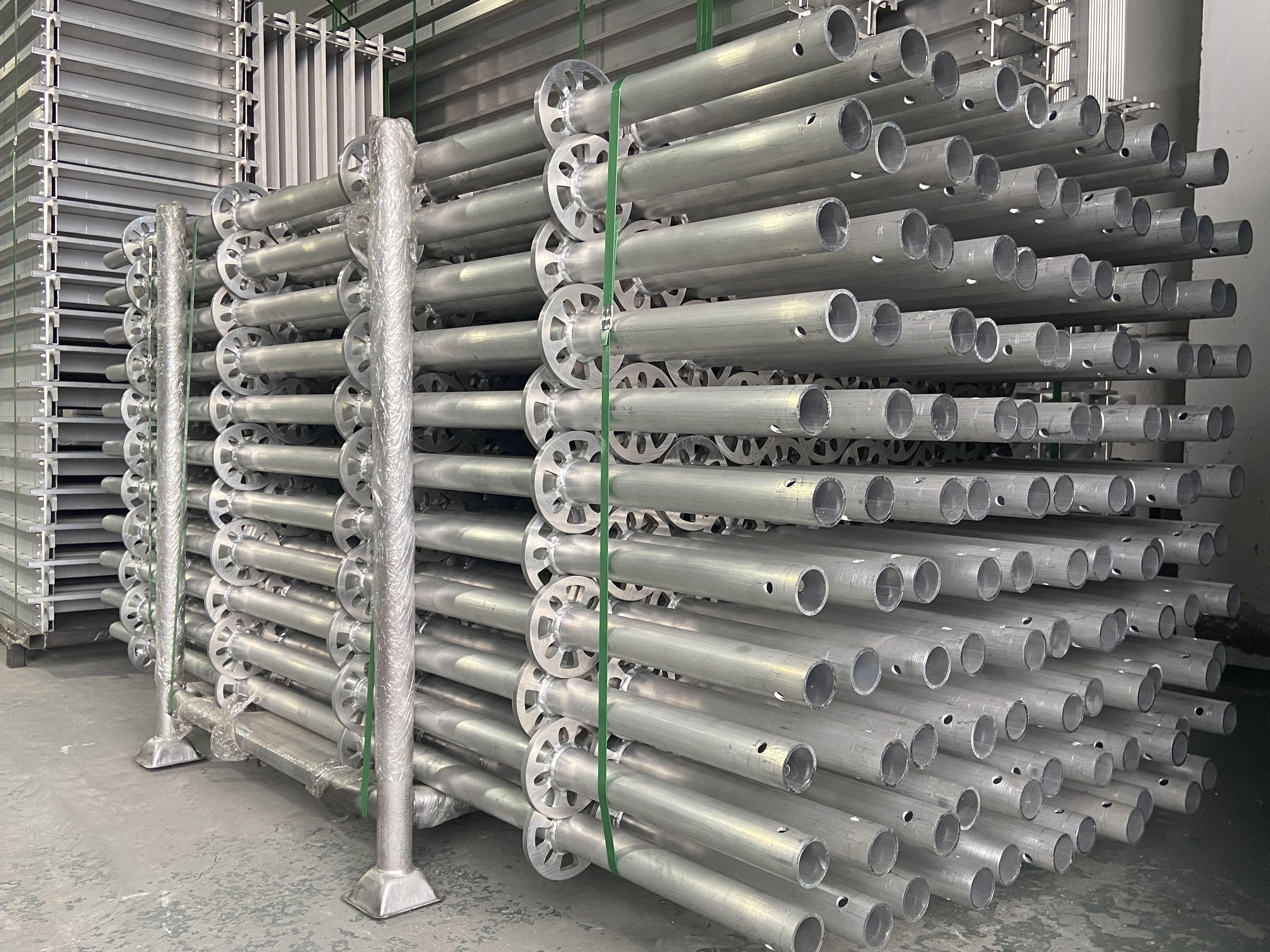 Алюминий қоңырауы тік