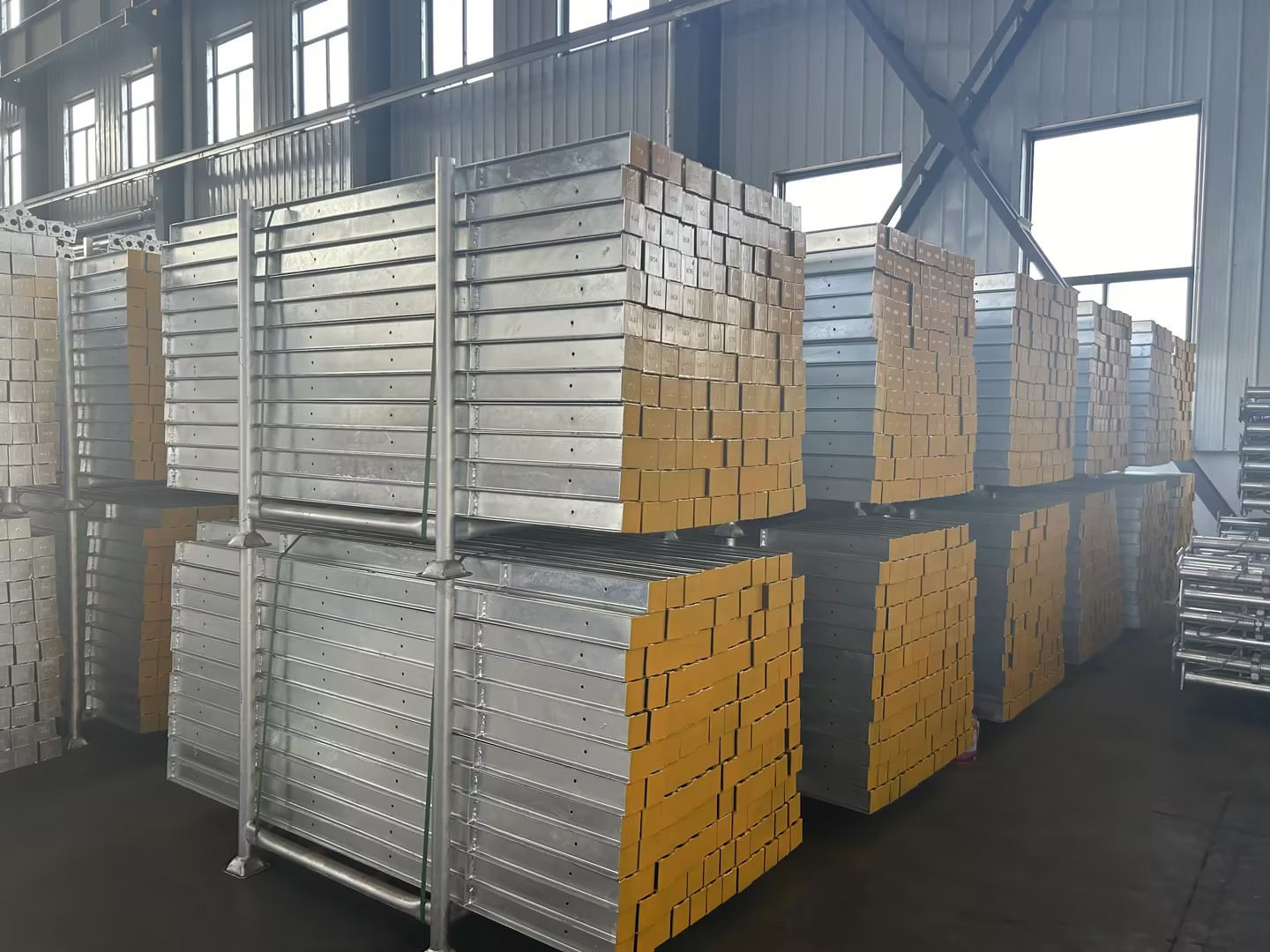 D6A83E55-5C4F-498A-95C6-45E35E3DBDA5735