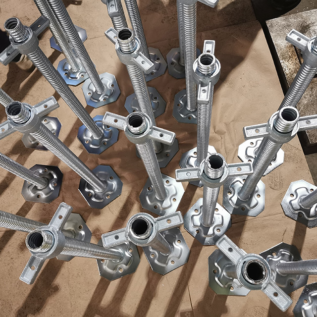 3.5m 4,0M мырышталған немесе боялған багажданатын болат телескопиялық тіректерді жеткізу