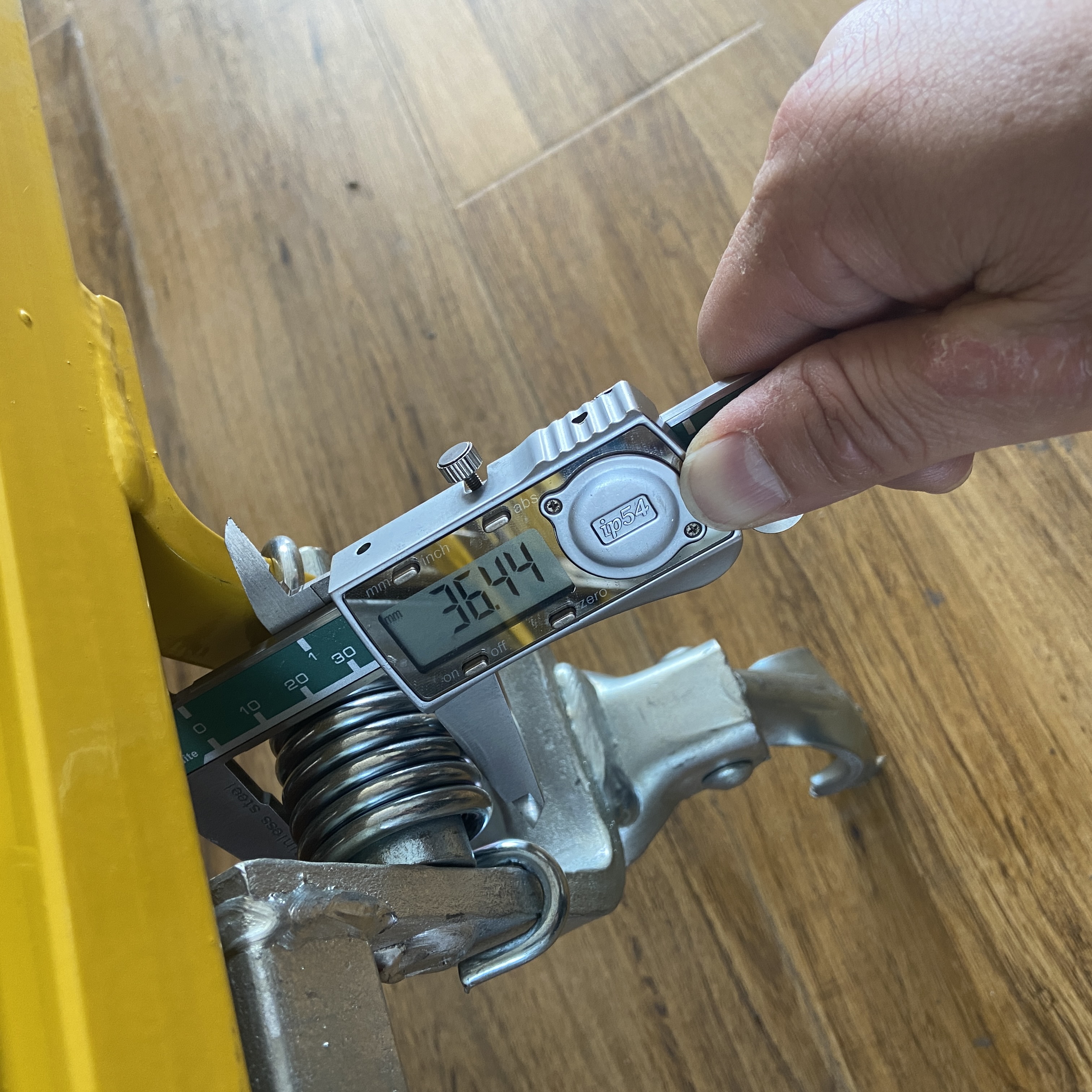 баспалдақпен кіру қақпасын тексеру 